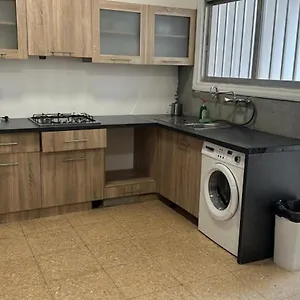Unique 100 Meters From אכסניה לרנקה